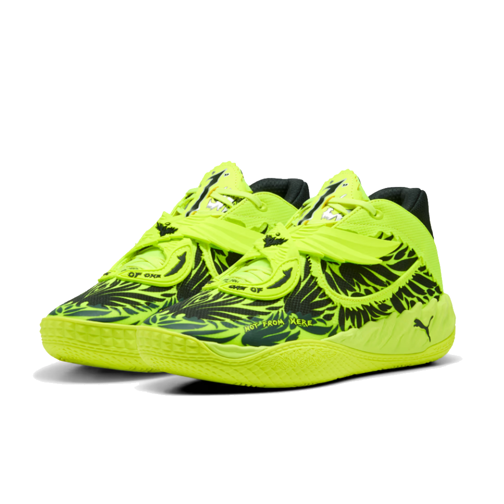 MB.05 Wings 'Voltage' Basketball Shoes