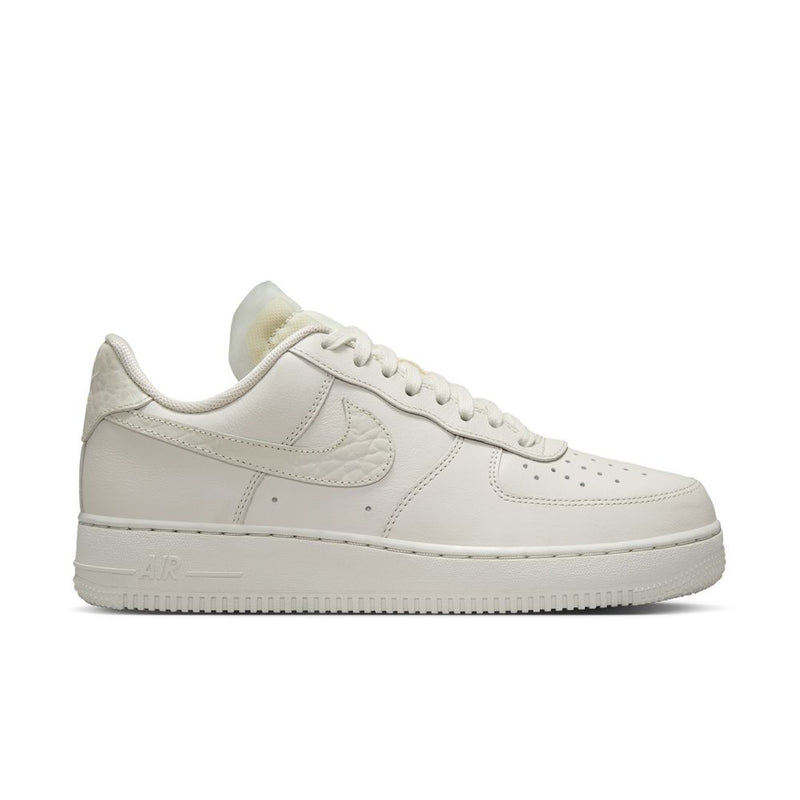 Nike Air Force 1 Low Premium Women's Shoe 'Light Bone/Green'