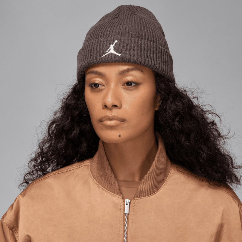 Jordan Terra Beanie 'Baroque Brown/Sail'