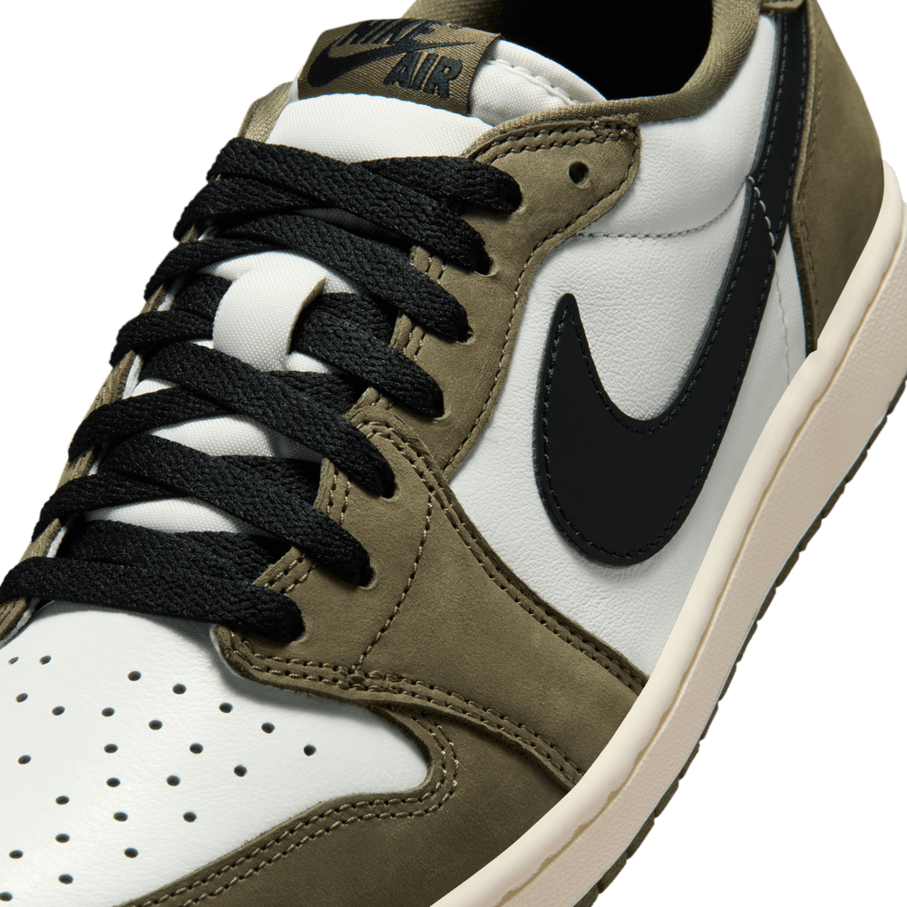 Air Jordan 1 Retro Low OG 'Medium Olive'