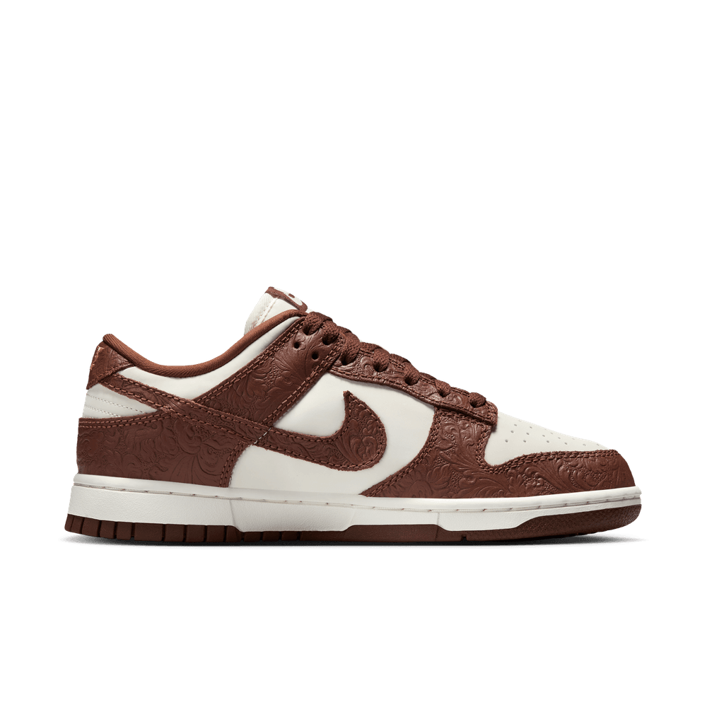 Nike Dunk Low Women's Shoes 'Sail/Fauna Brown'