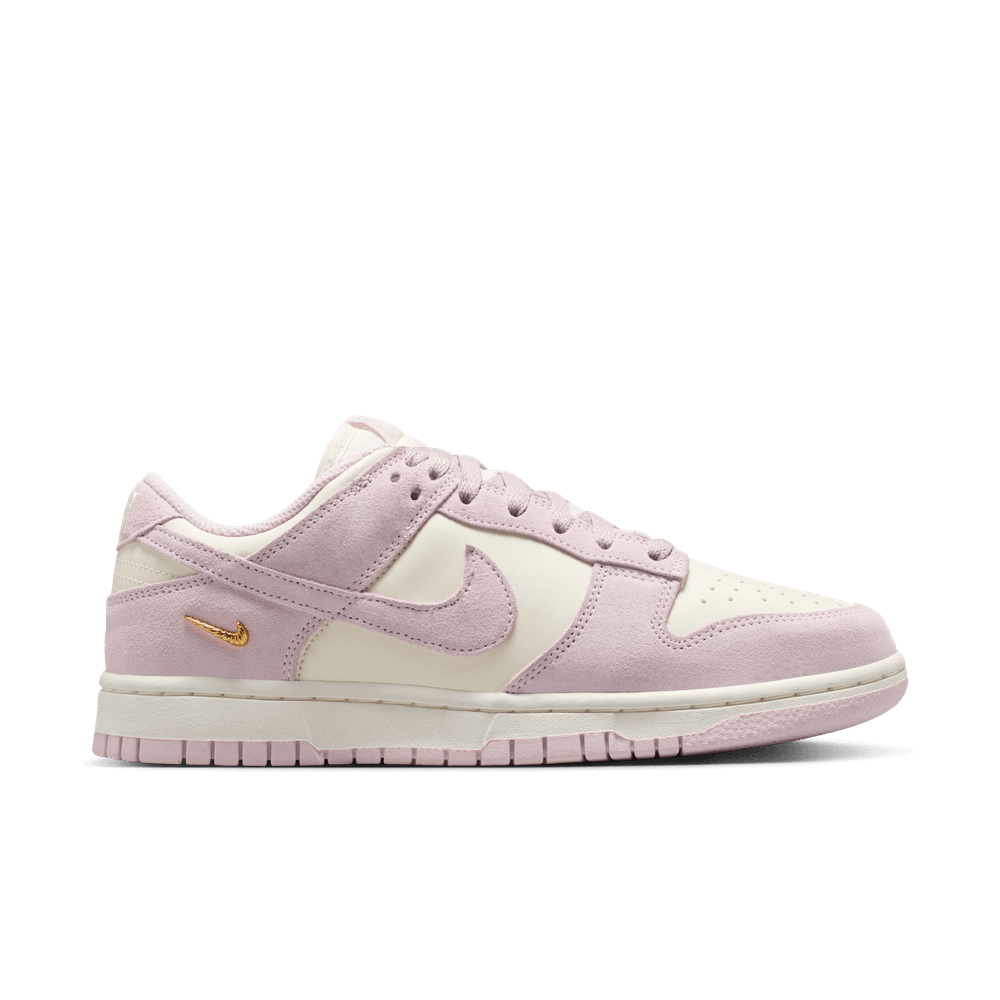 Nike Dunk Low Women's Shoes 'Sail/Pearl/White'