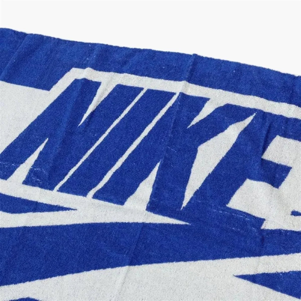 Nike Club Pool Towel 'Game Royal/White'